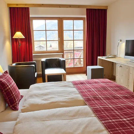 Semesteranläggning (resort) Achental 5*